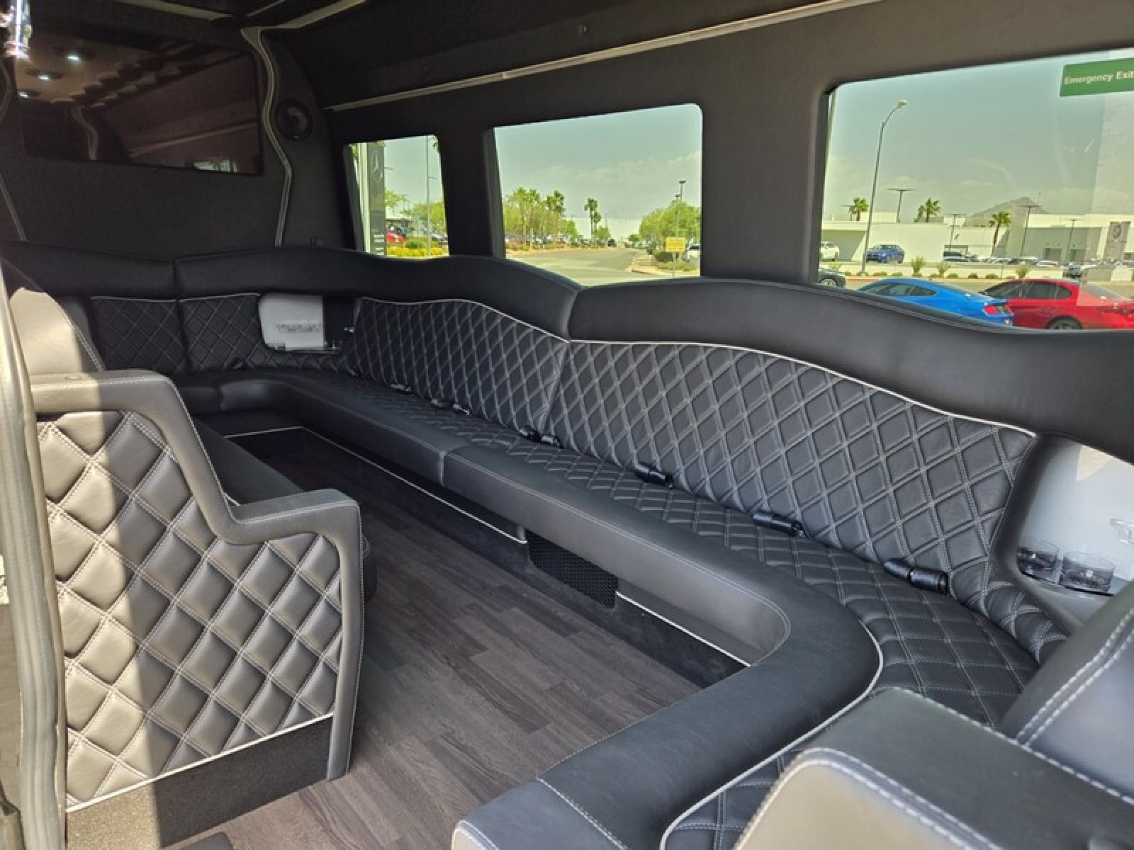 Vehicle image 16 of 37