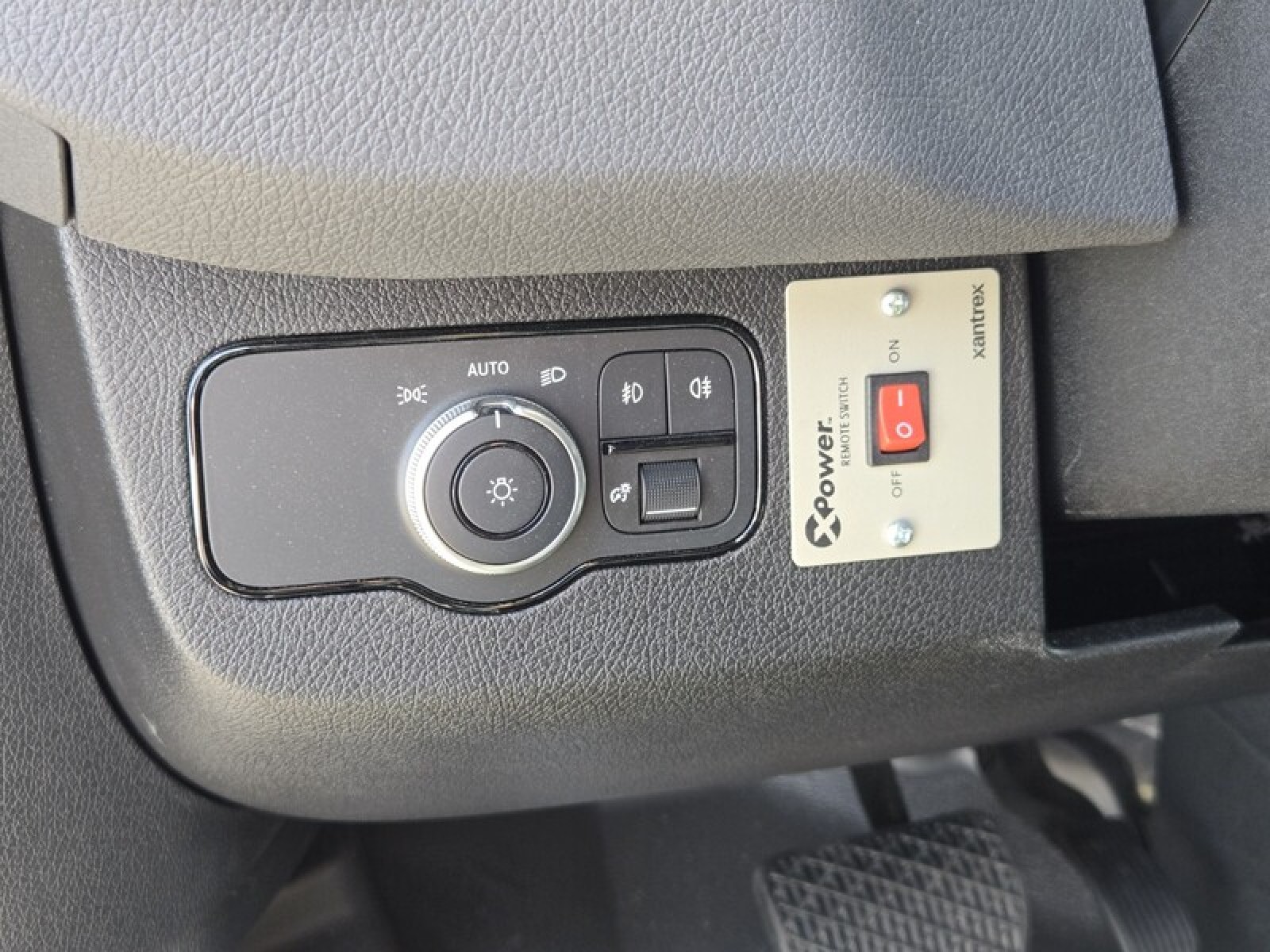 Vehicle image 29 of 37