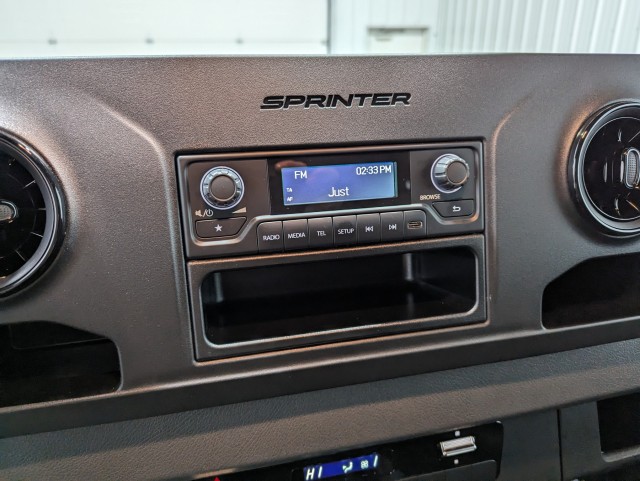 Vehicle image 15 of 23
