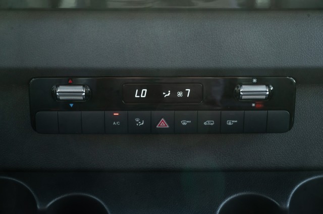 Vehicle image 19 of 22