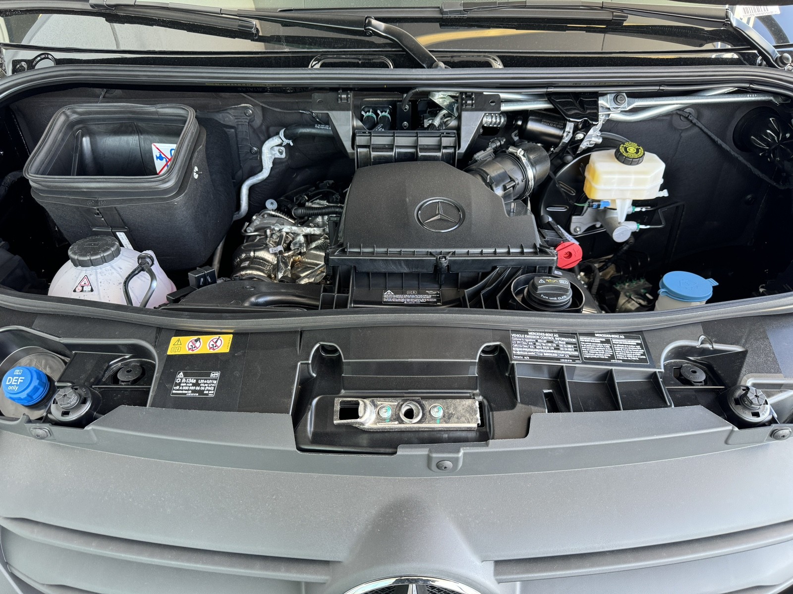 Vehicle image 20 of 28