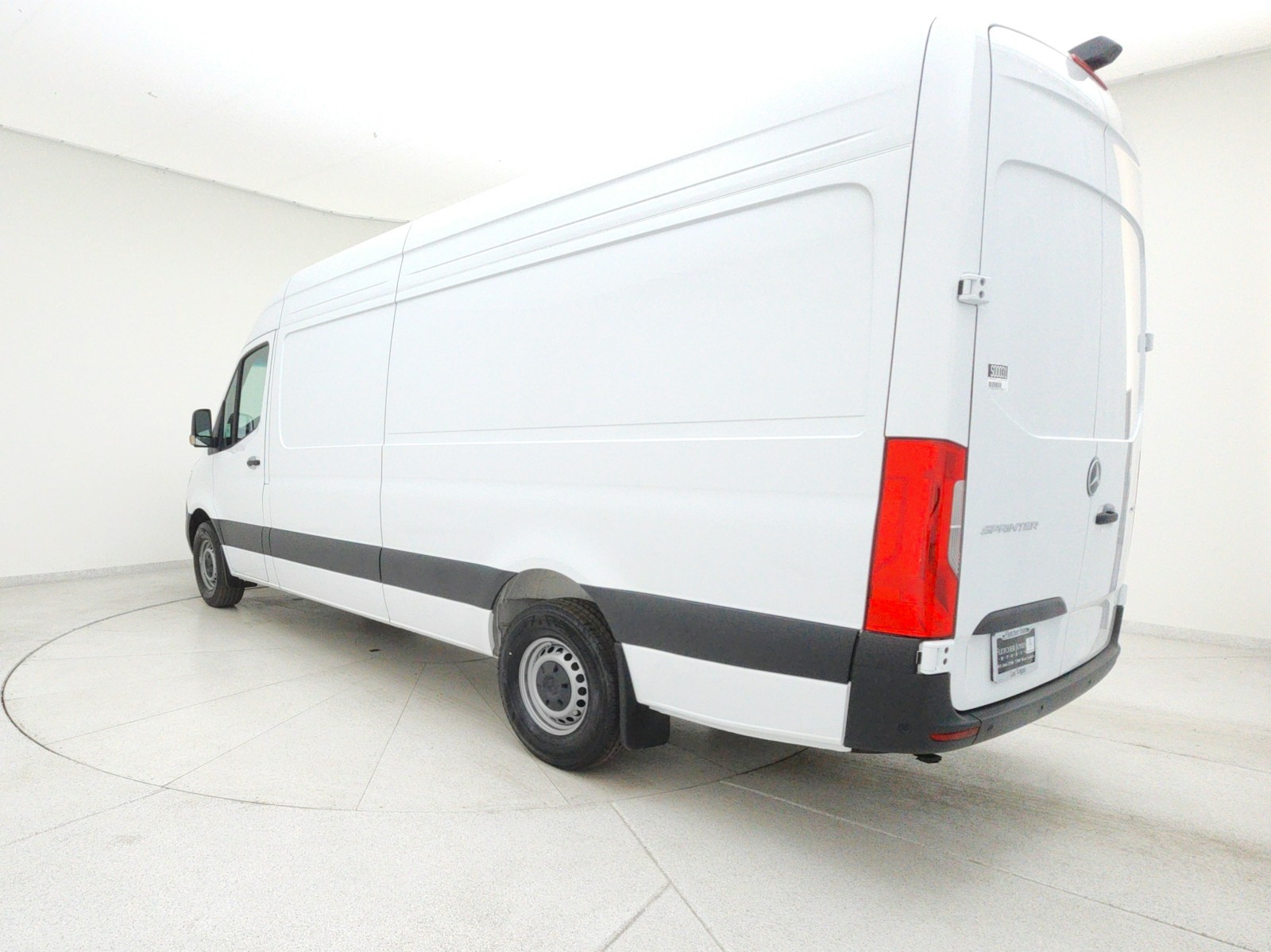 Vehicle image 6 of 19