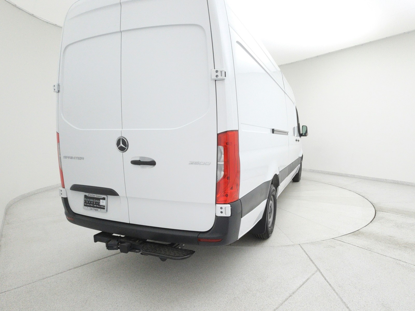 Vehicle image 5 of 19