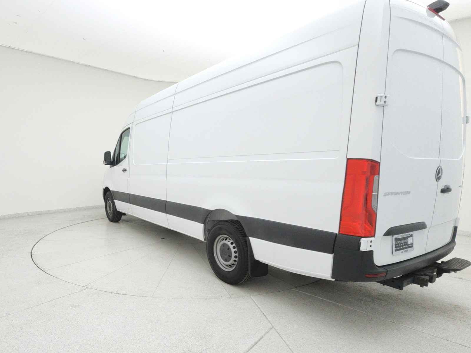 Vehicle image 6 of 19
