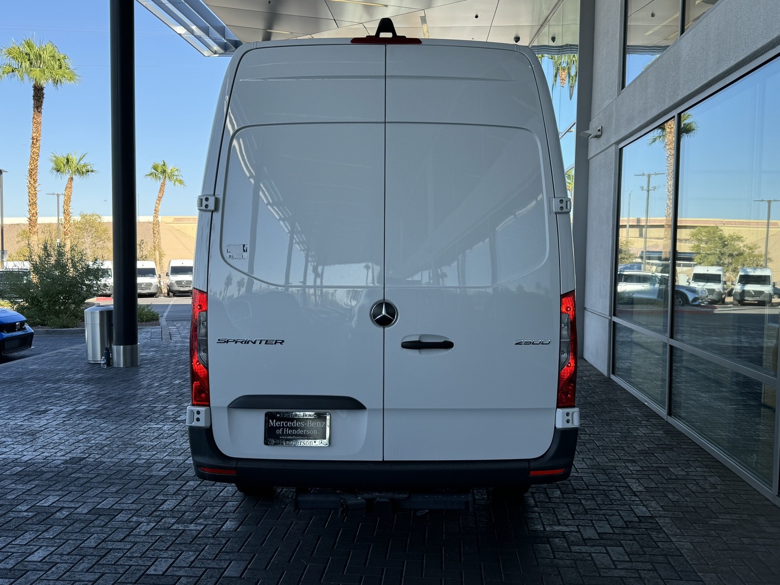 Vehicle image 6 of 28