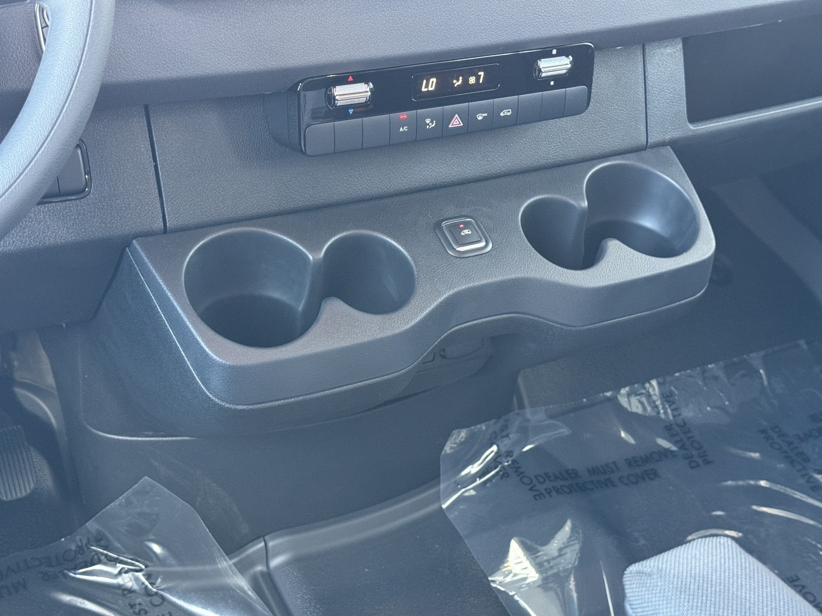 Vehicle image 9 of 28