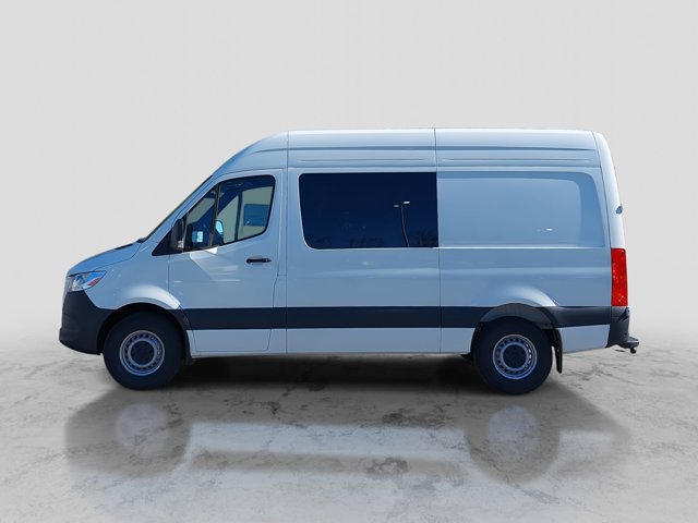 Vehicle image 9 of 33