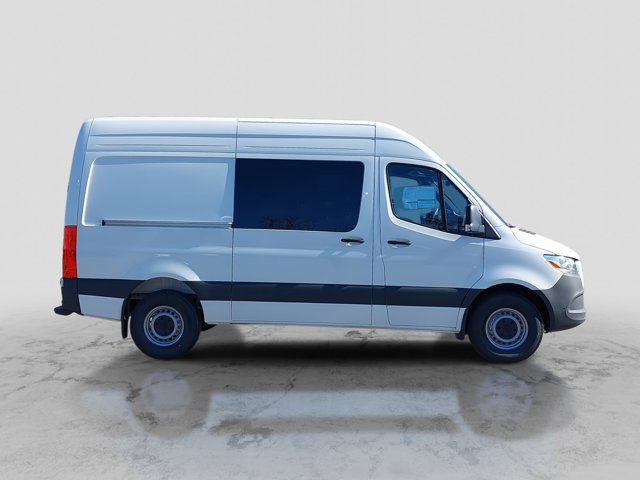 Vehicle image 5 of 33