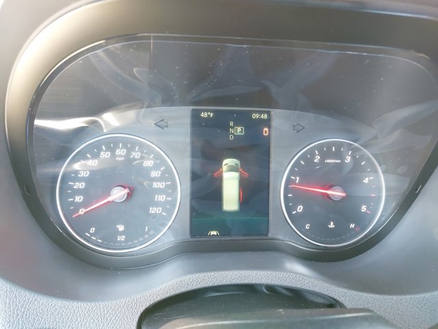 Vehicle image 19 of 33