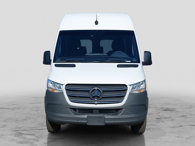 Vehicle image 3 of 33