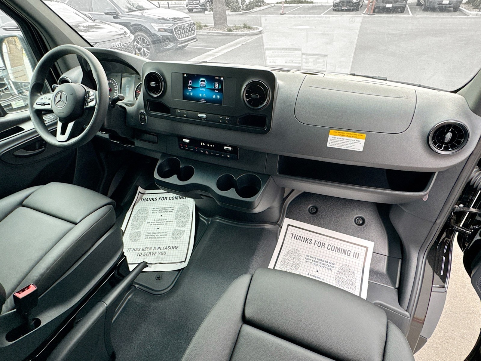 Vehicle image 24 of 27
