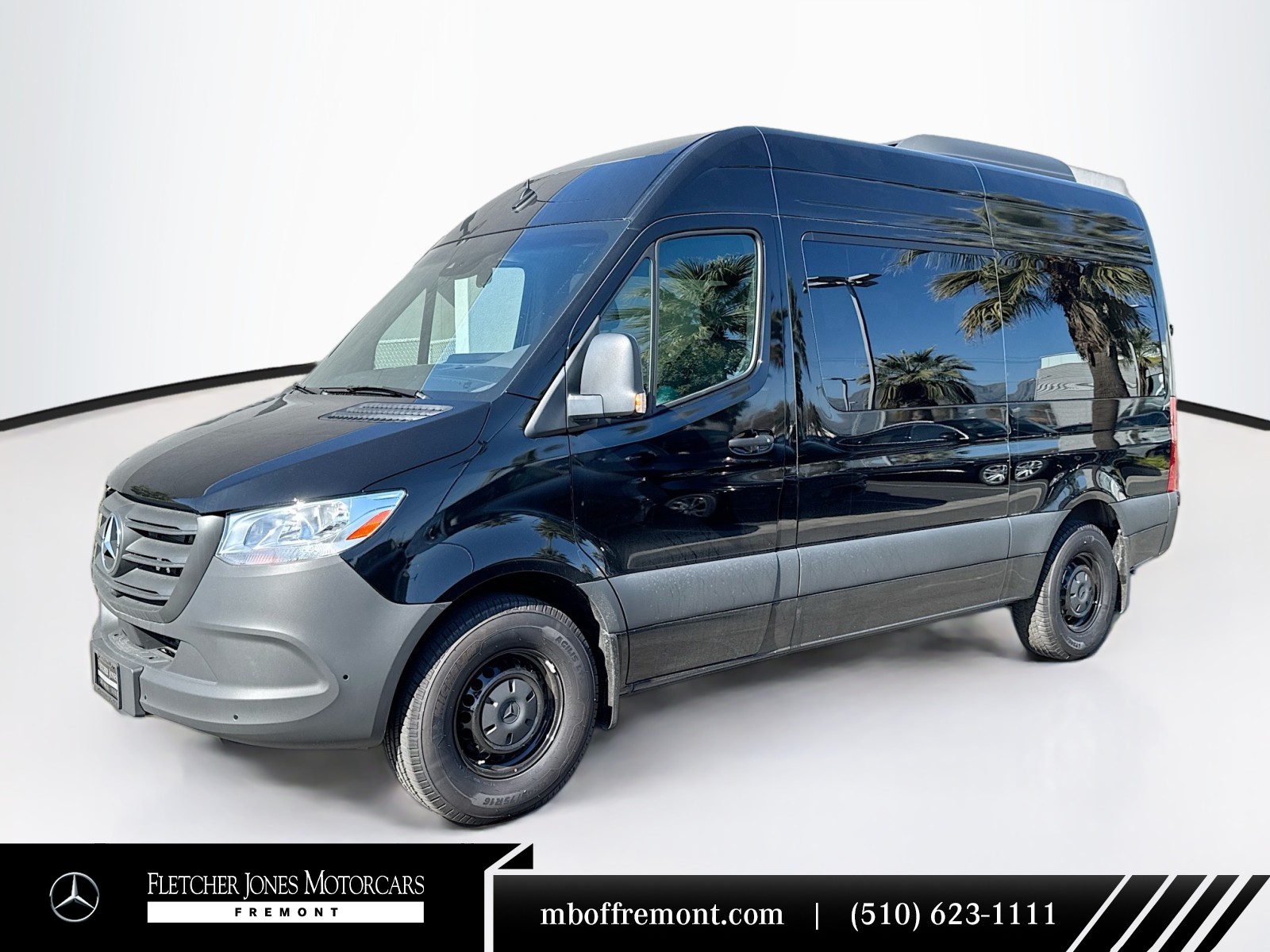 Vehicle image 1 of 28