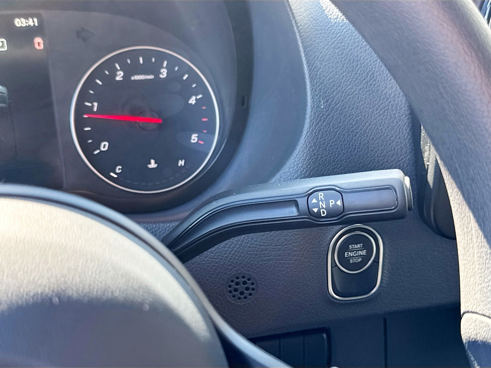 Vehicle image 15 of 28