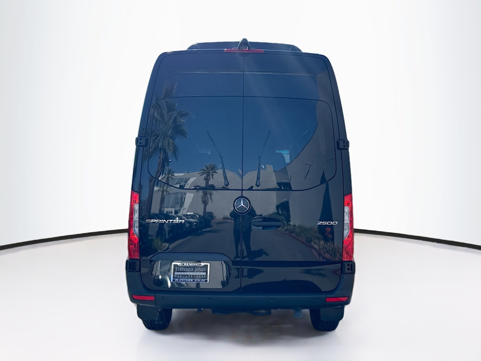 Vehicle image 6 of 28