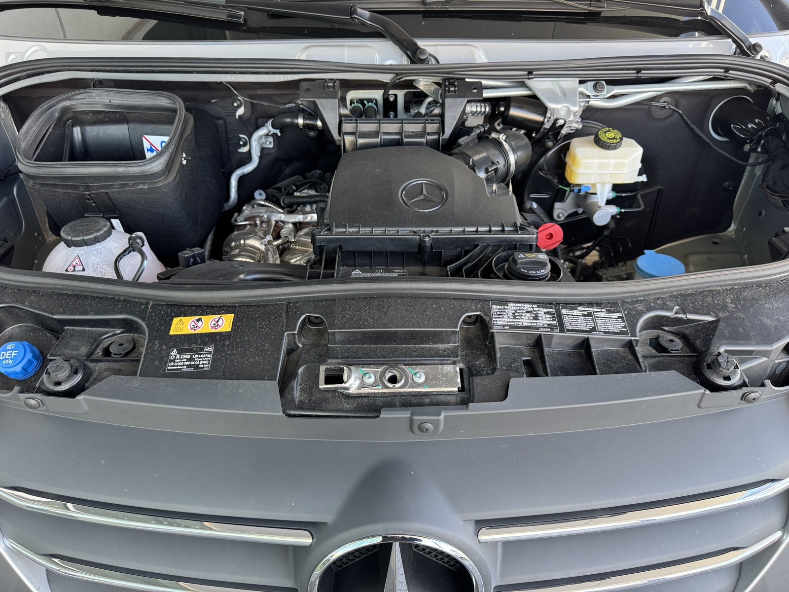 Vehicle image 20 of 28