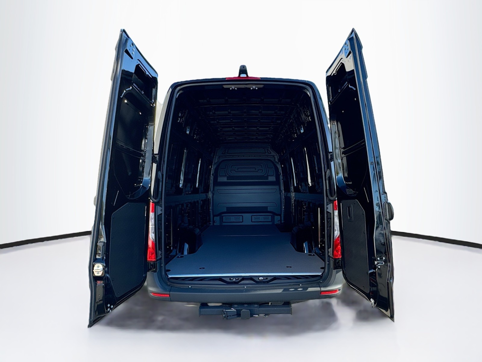 Vehicle image 23 of 25