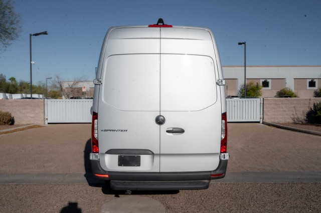 Vehicle image 5 of 23