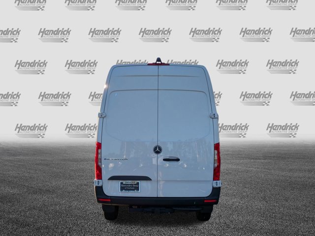 Vehicle image 10 of 35