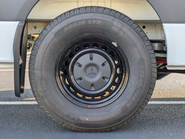 Vehicle image 12 of 35