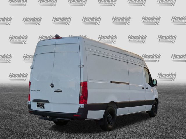 Vehicle image 6 of 33