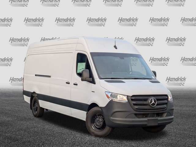 Vehicle image 4 of 33