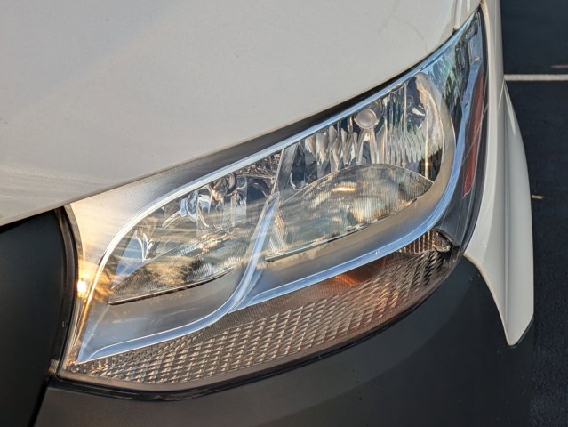 Vehicle image 10 of 33
