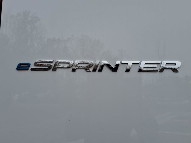 2024 Mercedes-Benz eSprinter Cargo Van Base Image 18 of 25