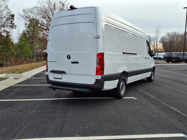 2024 Mercedes-Benz eSprinter Cargo Van Base Image 7 of 25