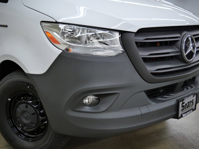 Vehicle image 6 of 20