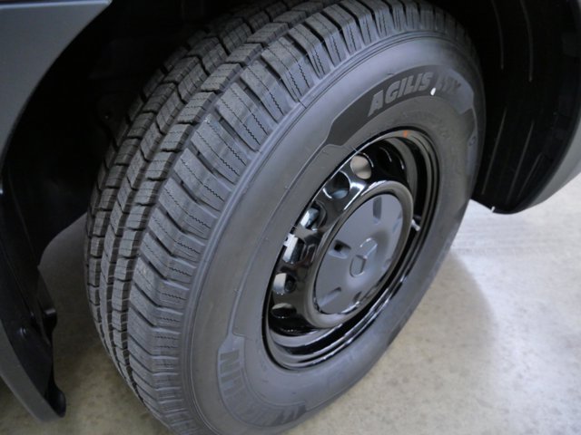 Vehicle image 7 of 20