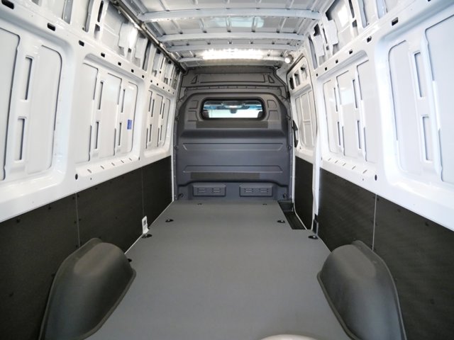 Vehicle image 12 of 20
