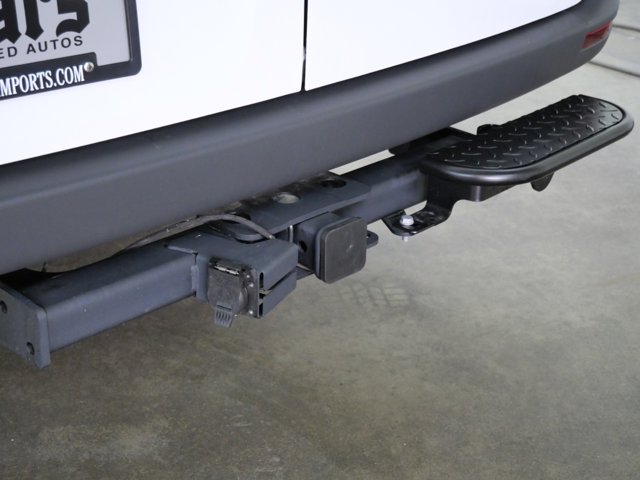 Vehicle image 13 of 20