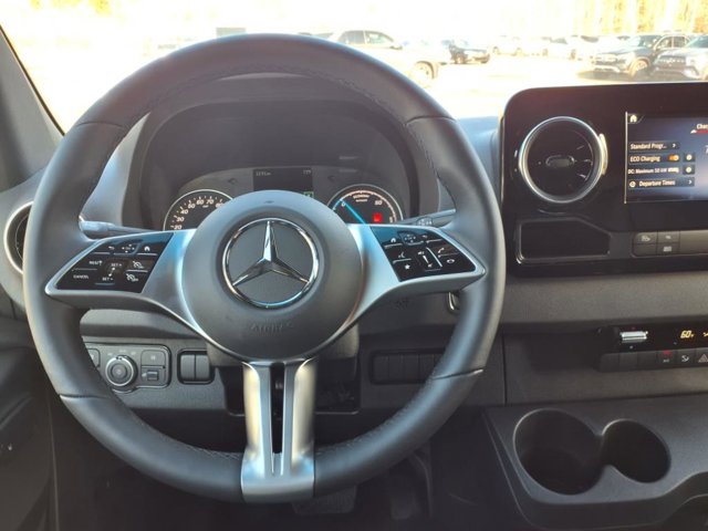 2024 Mercedes-Benz eSprinter Cargo Van Base Image 16 of 30