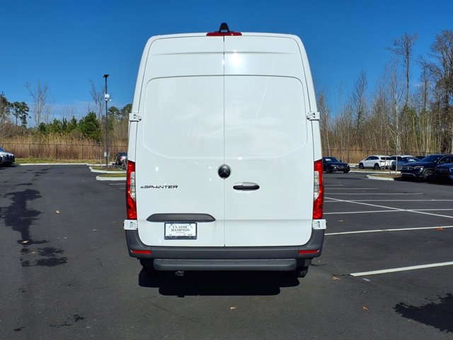 2024 Mercedes-Benz eSprinter Cargo Van Base Image 8 of 30