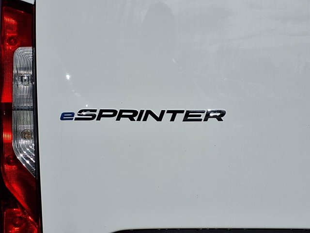 2024 Mercedes-Benz eSprinter Cargo Van Base Image 11 of 30