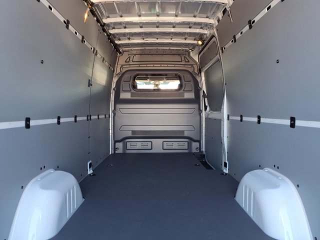 2024 Mercedes-Benz eSprinter Cargo Van Base Image 25 of 30
