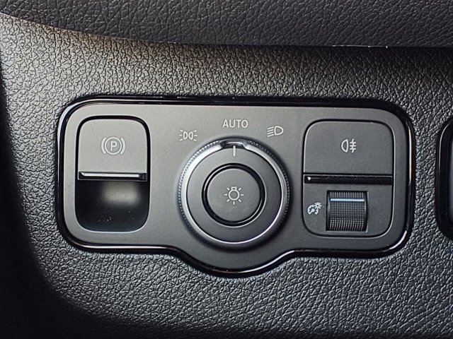 2024 Mercedes-Benz eSprinter Cargo Van Base Image 23 of 30