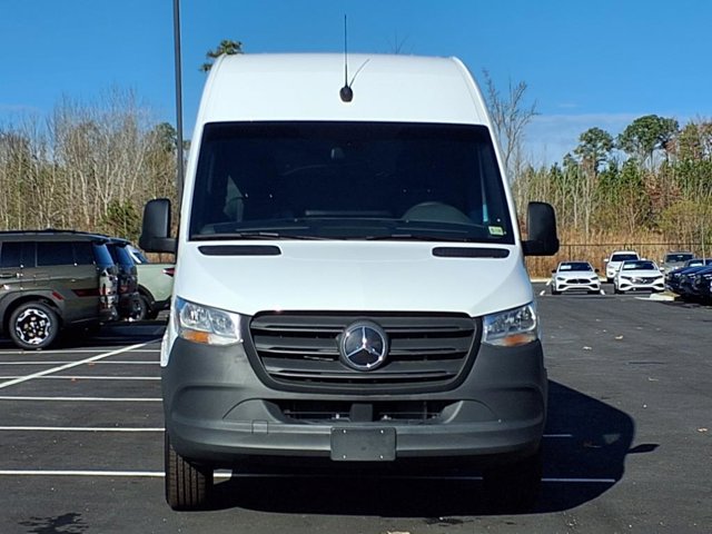 2024 Mercedes-Benz eSprinter Cargo Van Base Image 2 of 30