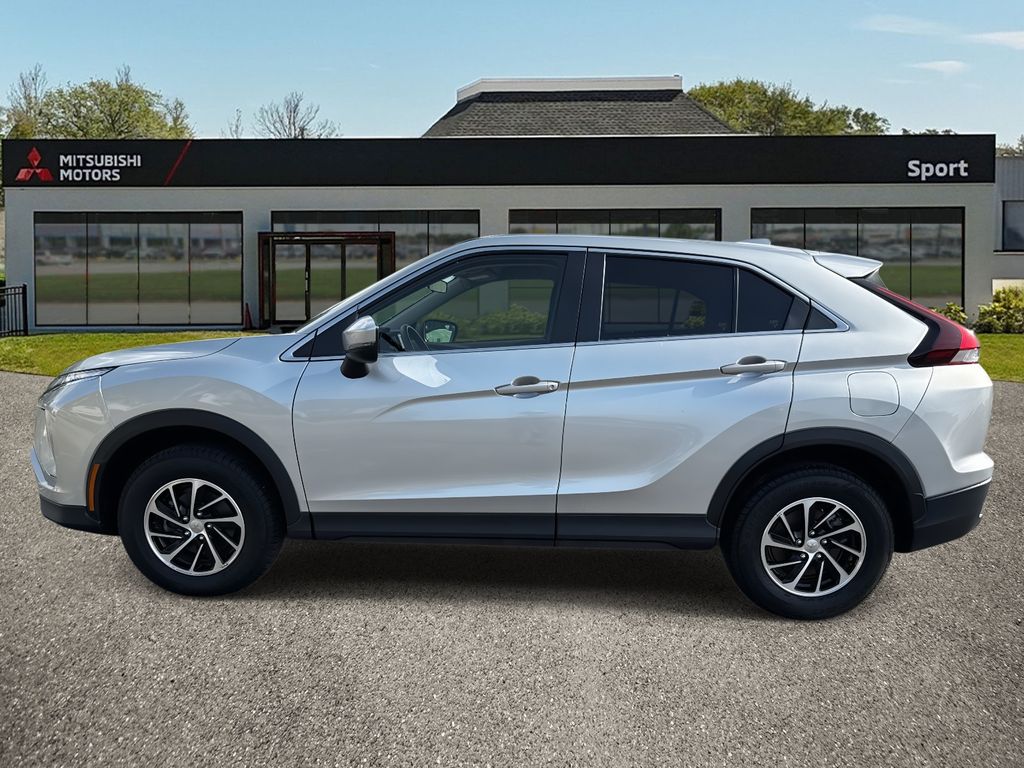 Vehicle image 8 of 42