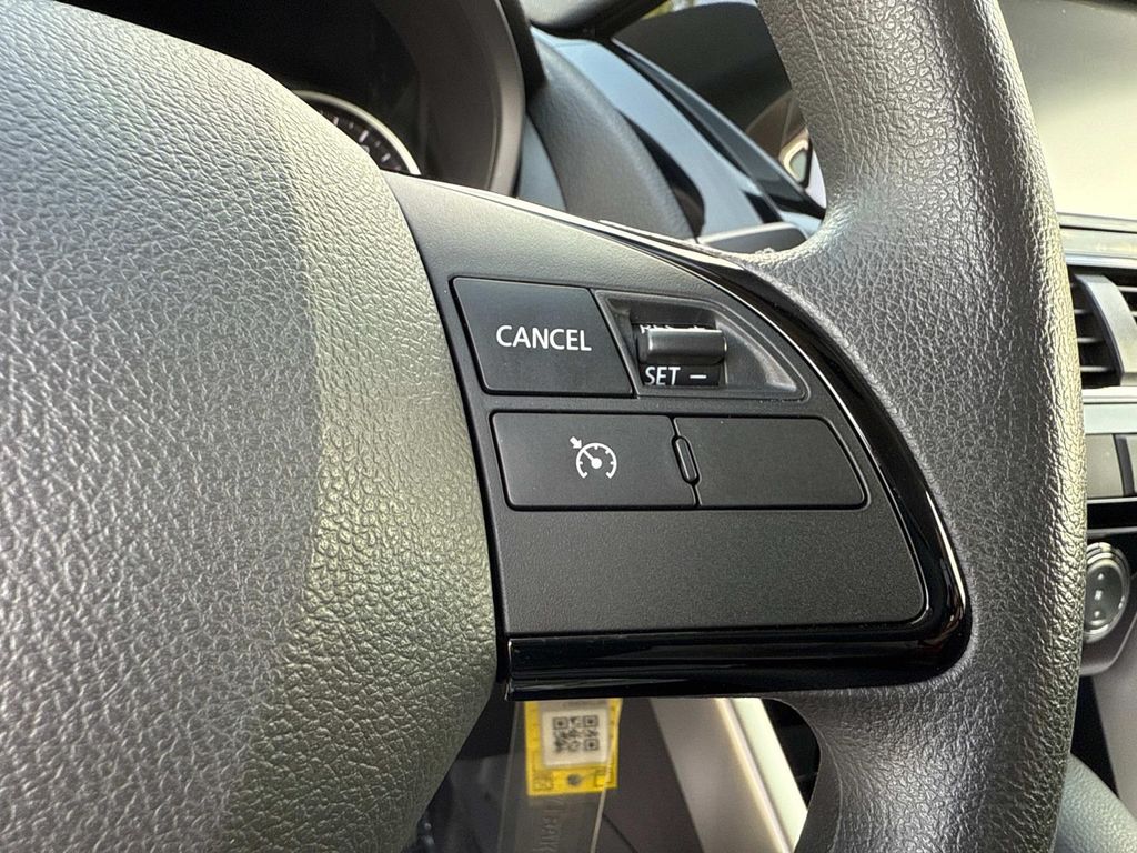 Vehicle image 29 of 42