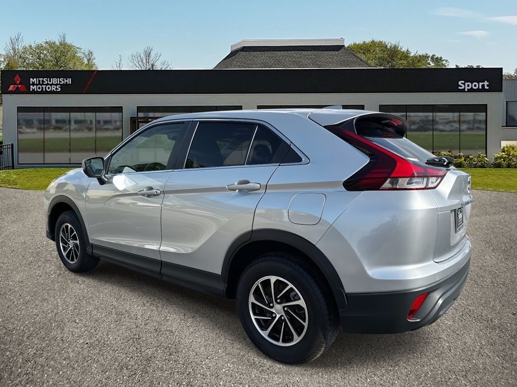 Vehicle image 7 of 42