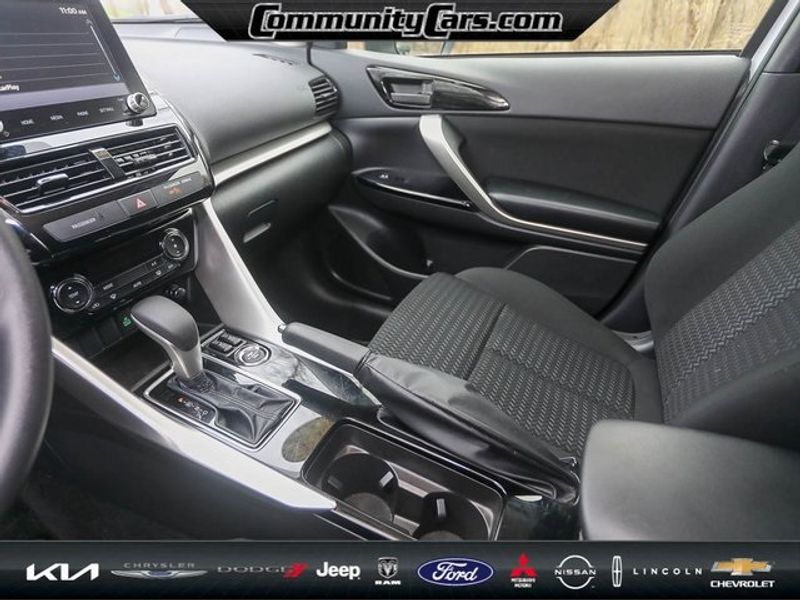 Vehicle image 18 of 31