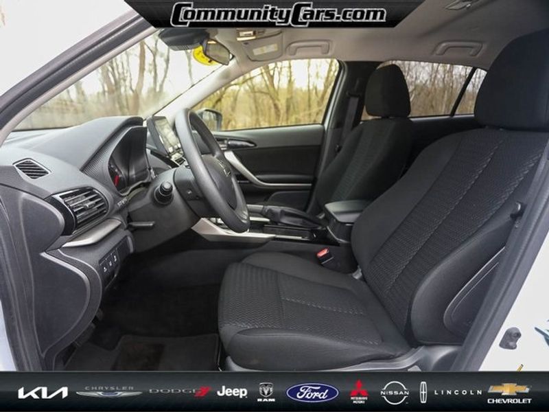 Vehicle image 11 of 31