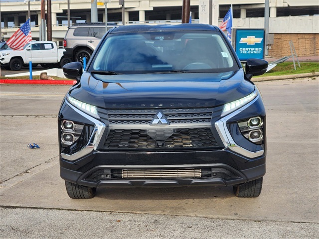 Vehicle image 2 of 32