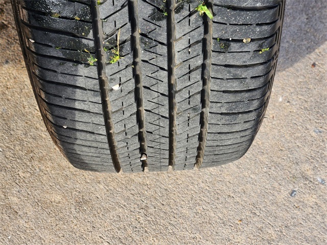 Vehicle image 11 of 32