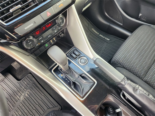 Vehicle image 19 of 32