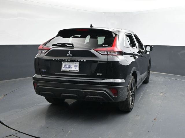 Vehicle image 16 of 48