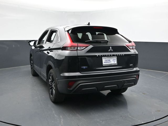 Vehicle image 21 of 48