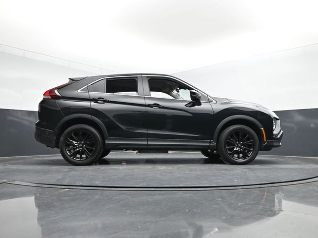 Vehicle image 13 of 48