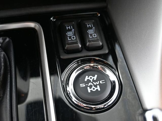 Vehicle image 36 of 48